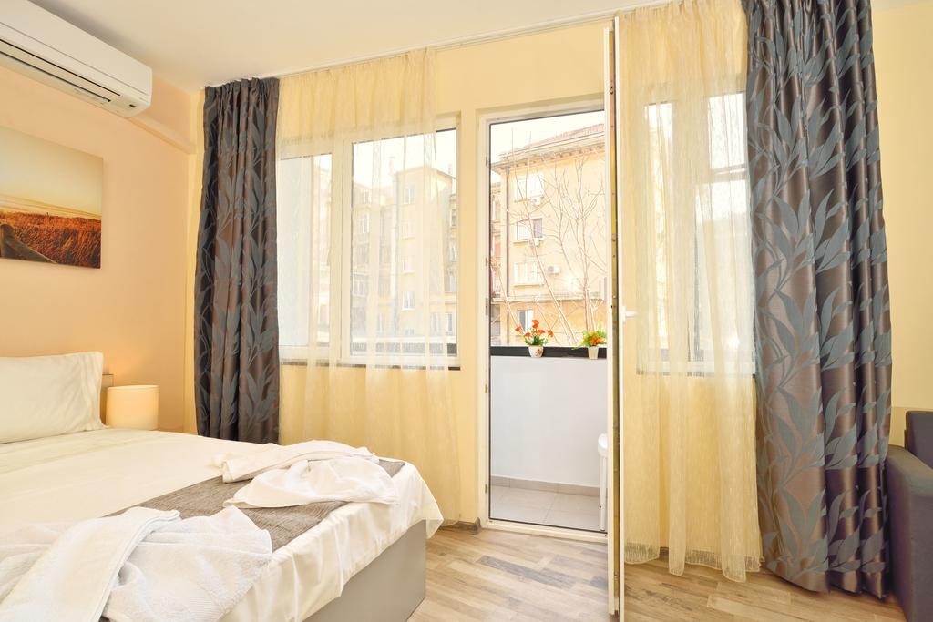 Central Studio #3 Burgas City Exterior foto