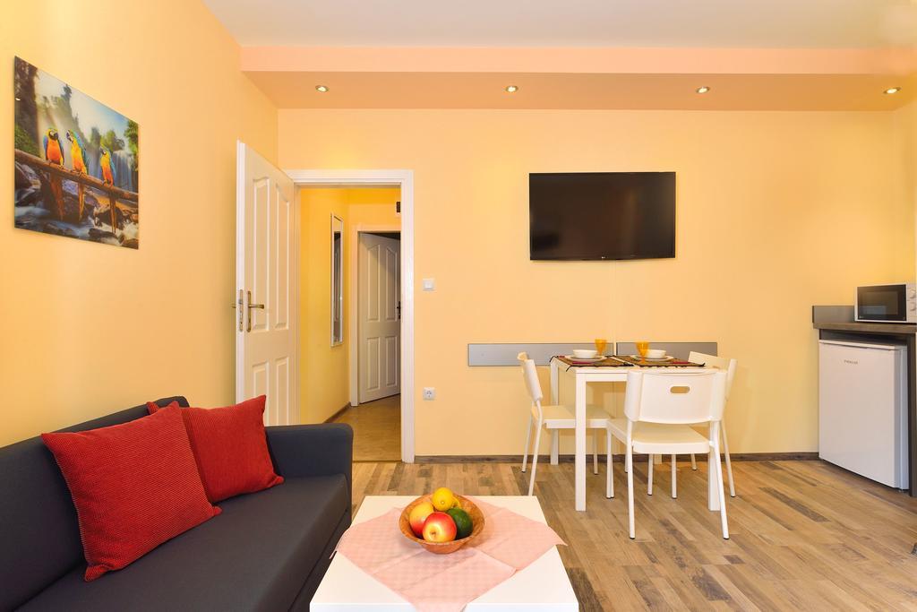 Central Studio #3 Burgas City Exterior foto