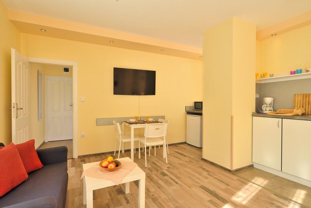 Central Studio #3 Burgas City Exterior foto